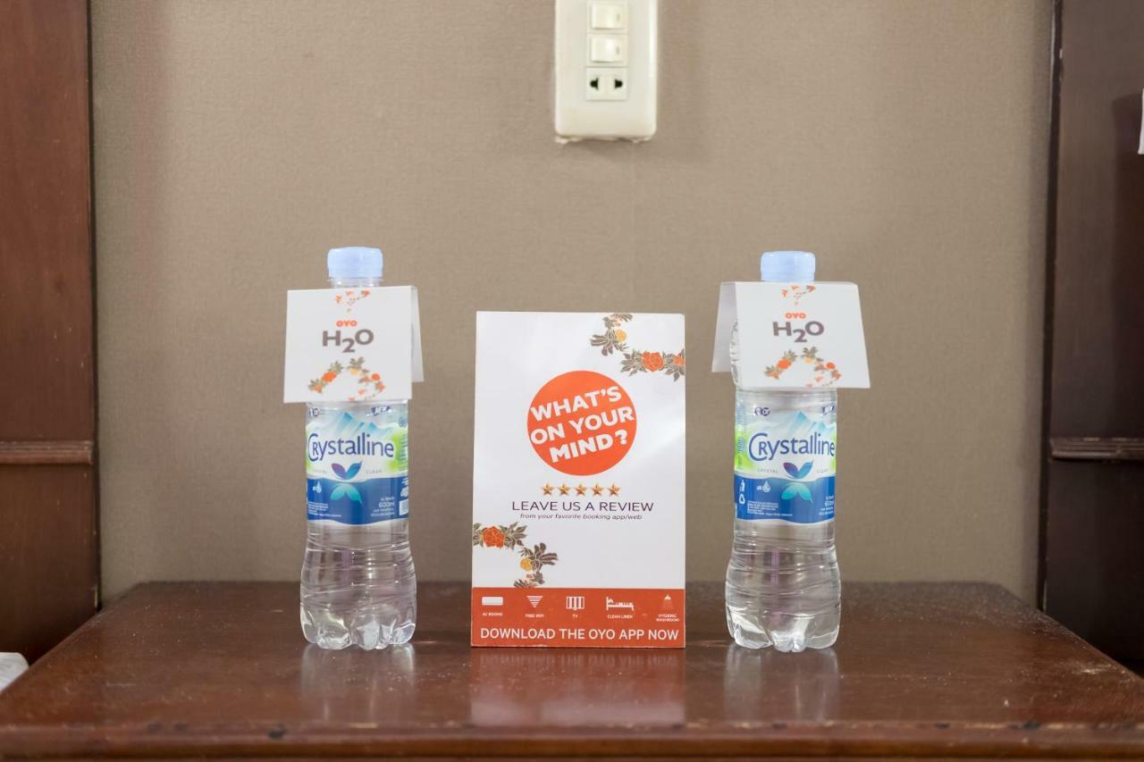 Oyo1030布米阿西酒店 棉兰 外观 照片