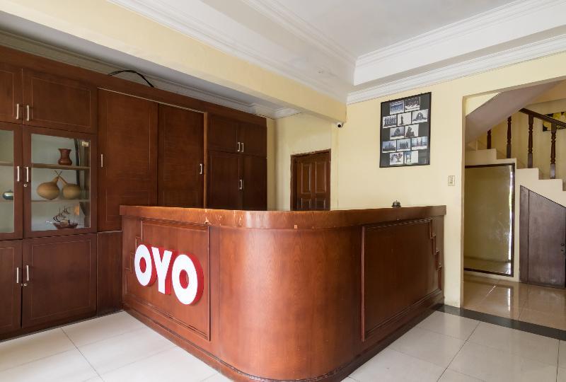 Oyo1030布米阿西酒店 棉兰 外观 照片