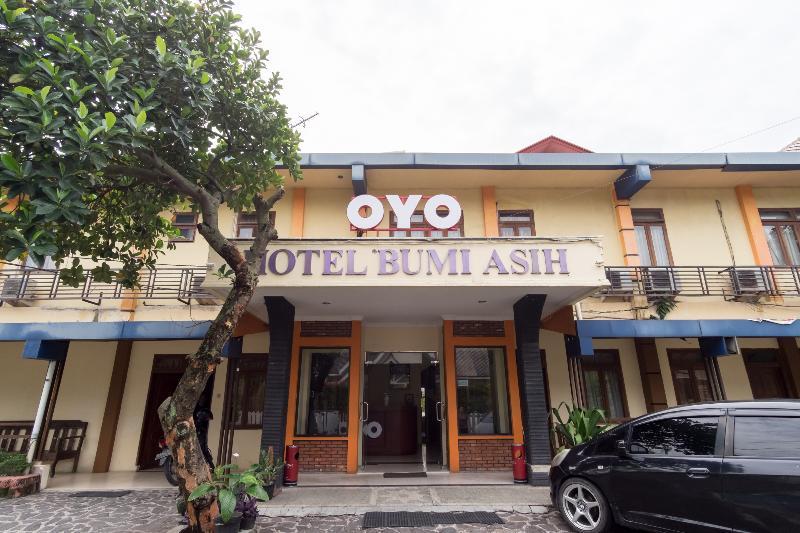 Oyo1030布米阿西酒店 棉兰 外观 照片